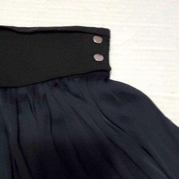 Zara Woman Black Blogger Favorite High Waist Pleated Mini Culotte Shorts - Picture 7 of 13